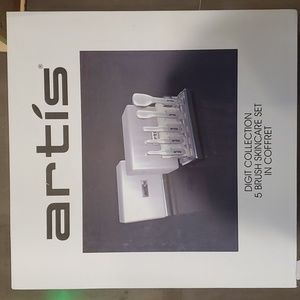 New in box Artis 5 brush skincare set in coffret
